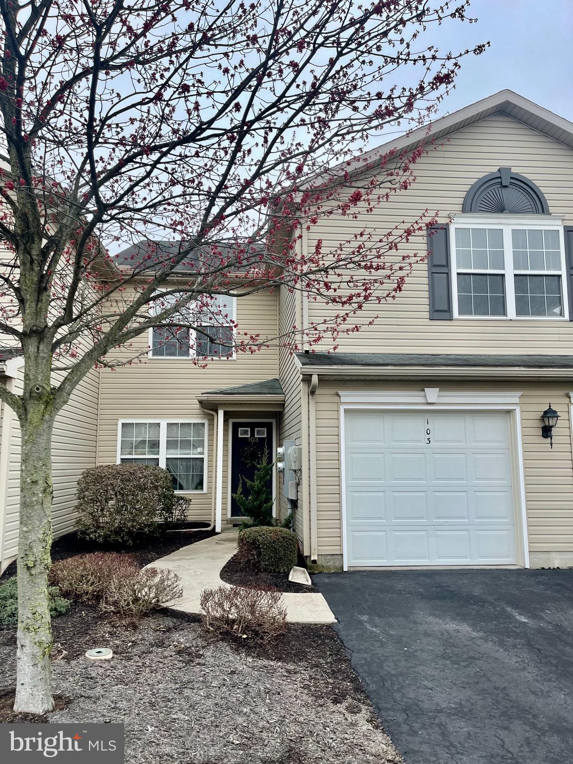 103 Sparrow Road Hummelstown, PA 17036 - Photo 1 of 25 Gallery Image 1