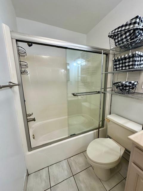 40 High Point Road, Unit D202 Tavernier, FL 33070 - Photo 21 of 28 a bathroom with a shower and a toilet