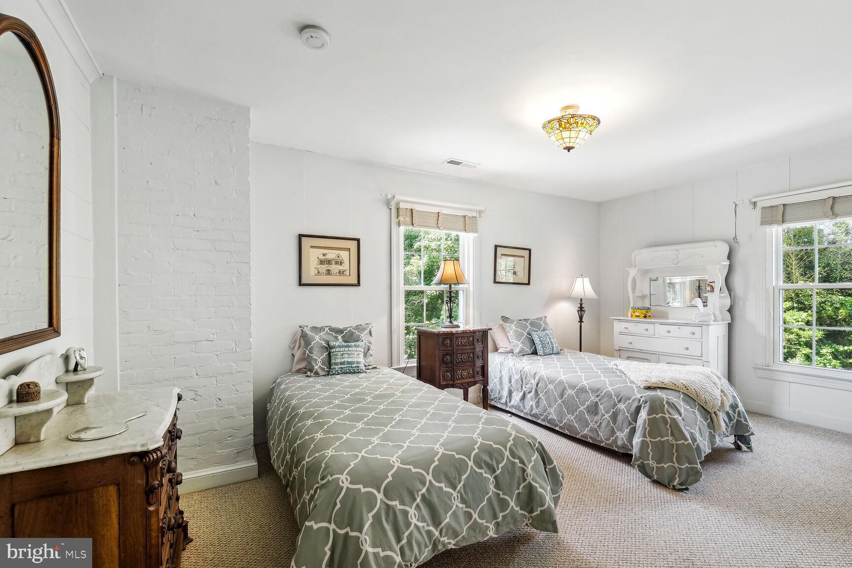 12645 Travilah Road Potomac, MD 20854 - Photo 25 of 38 Bedroom #3