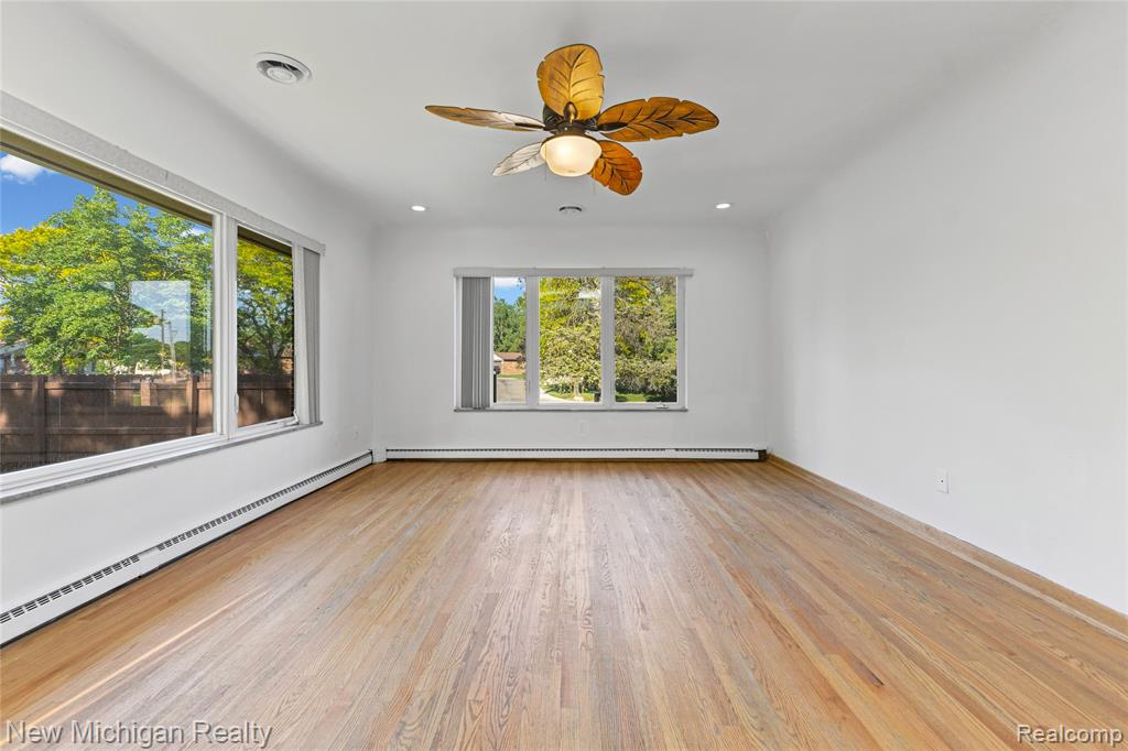 8359 Chicago Road Warren, MI 48093 - Photo 24 of 74