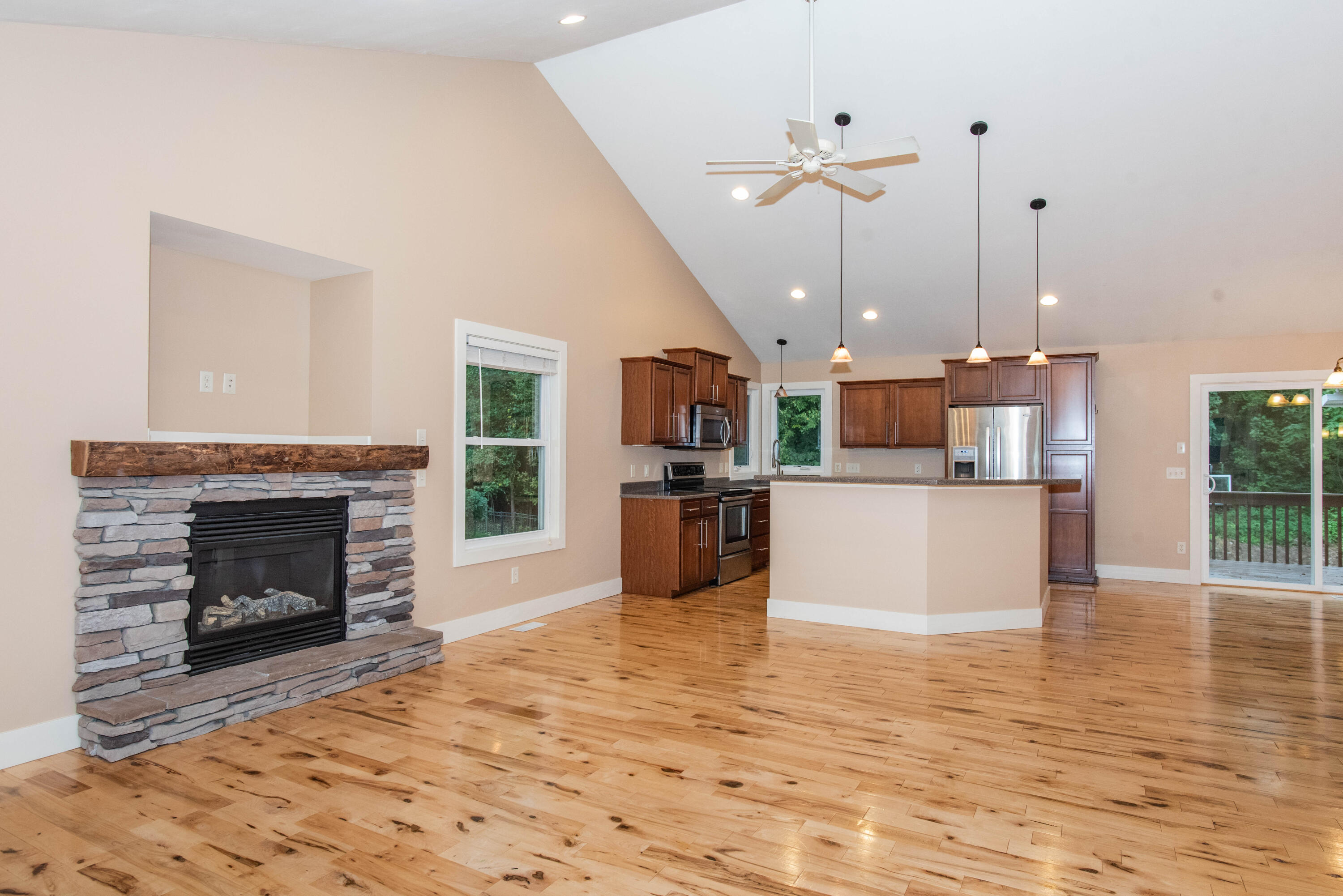 5394 Beech Avenue Kalamazoo, MI 49009 - Photo 4 of 66 Beech Ave 5394-17