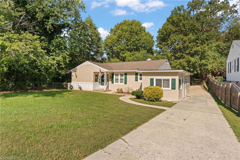 510 Rockspring Road High Point, NC 27262 - Photo 3 of 41 Gallery Image 3