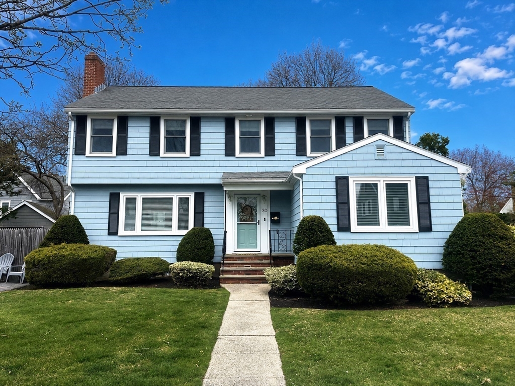30 Shetland Road Marblehead, MA 01945 - Photo 2 of 40