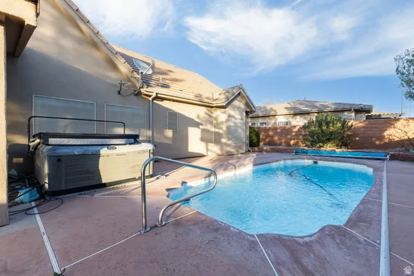 $630,000 | 59 West 1965th Street South, Washington, UT 84780