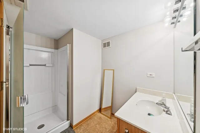 $234,000 | 859 Symphony Drive, Aurora, IL 60504