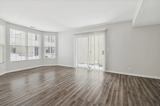 $234,000 | 859 Symphony Drive, Aurora, IL 60504