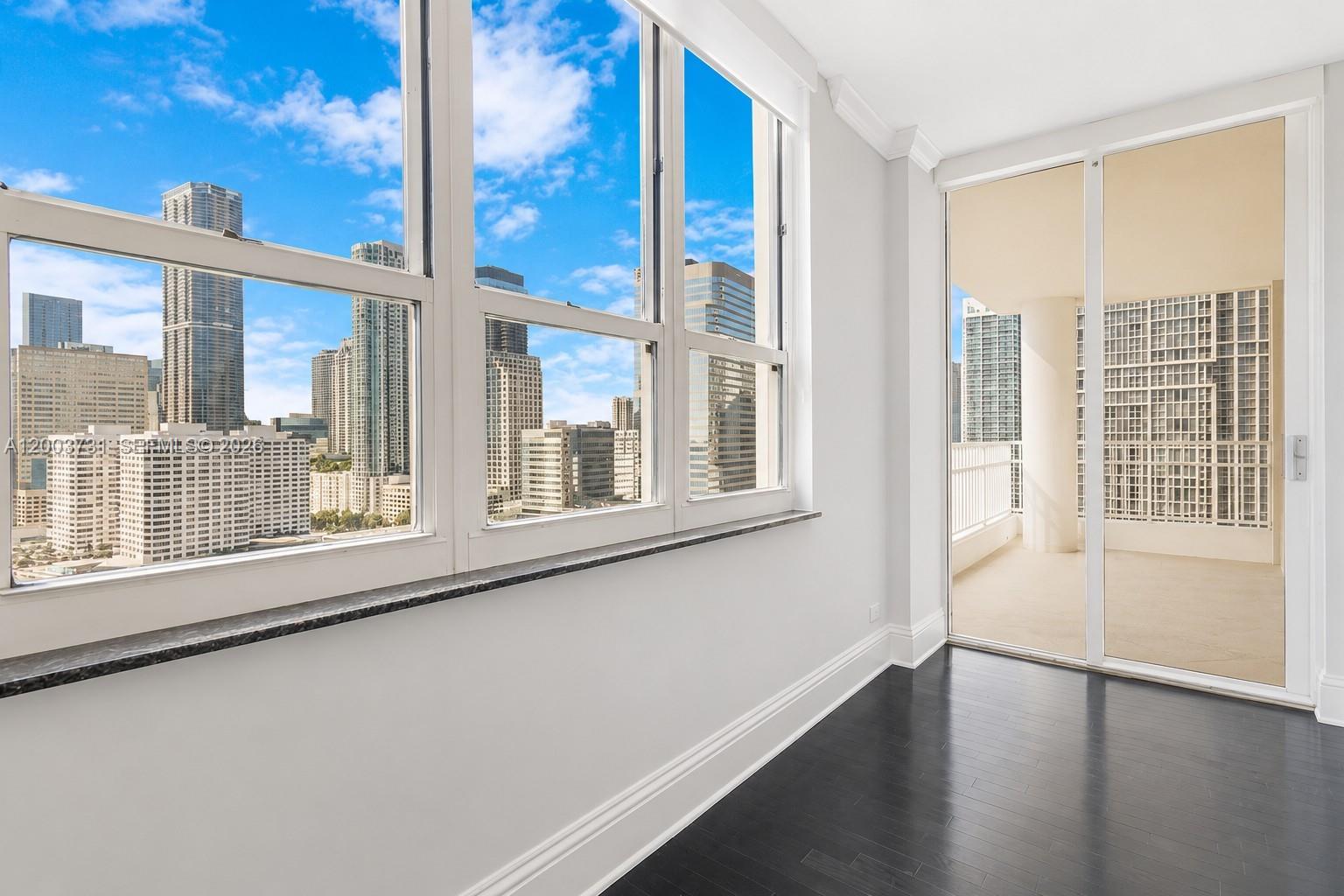 701 Brickell Key Boulevard, Unit 2103 Miami, FL 33131 - Photo 5 of 48 Virtually Staged