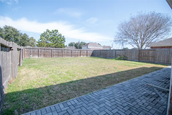 $2,100 | 25914 Chapman Falls Drive, Richmond, TX 77406