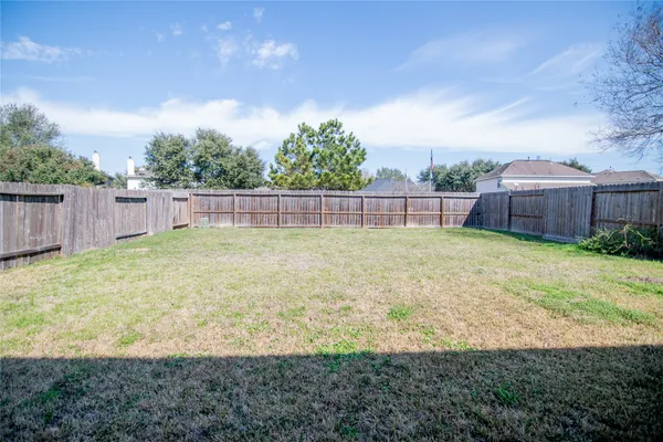 $2,100 | 25914 Chapman Falls Drive, Richmond, TX 77406