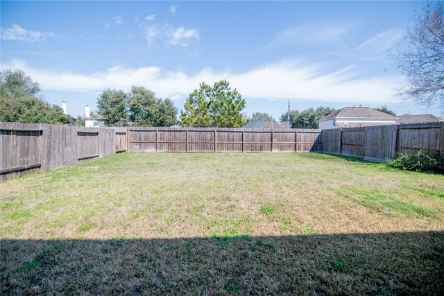 $2,300 | 25914 Chapman Falls Drive, Richmond, TX 77406