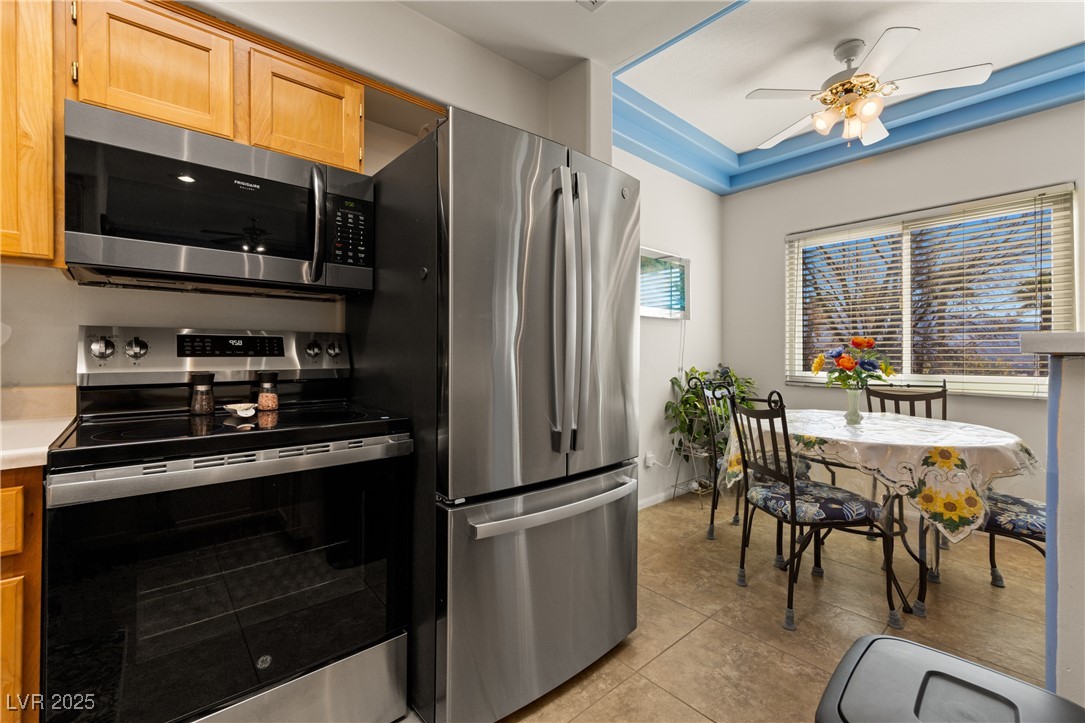 518 Turtleback Road, Unit C Mesquite, NV 89027 - Photo 25 of 80 Kitchen