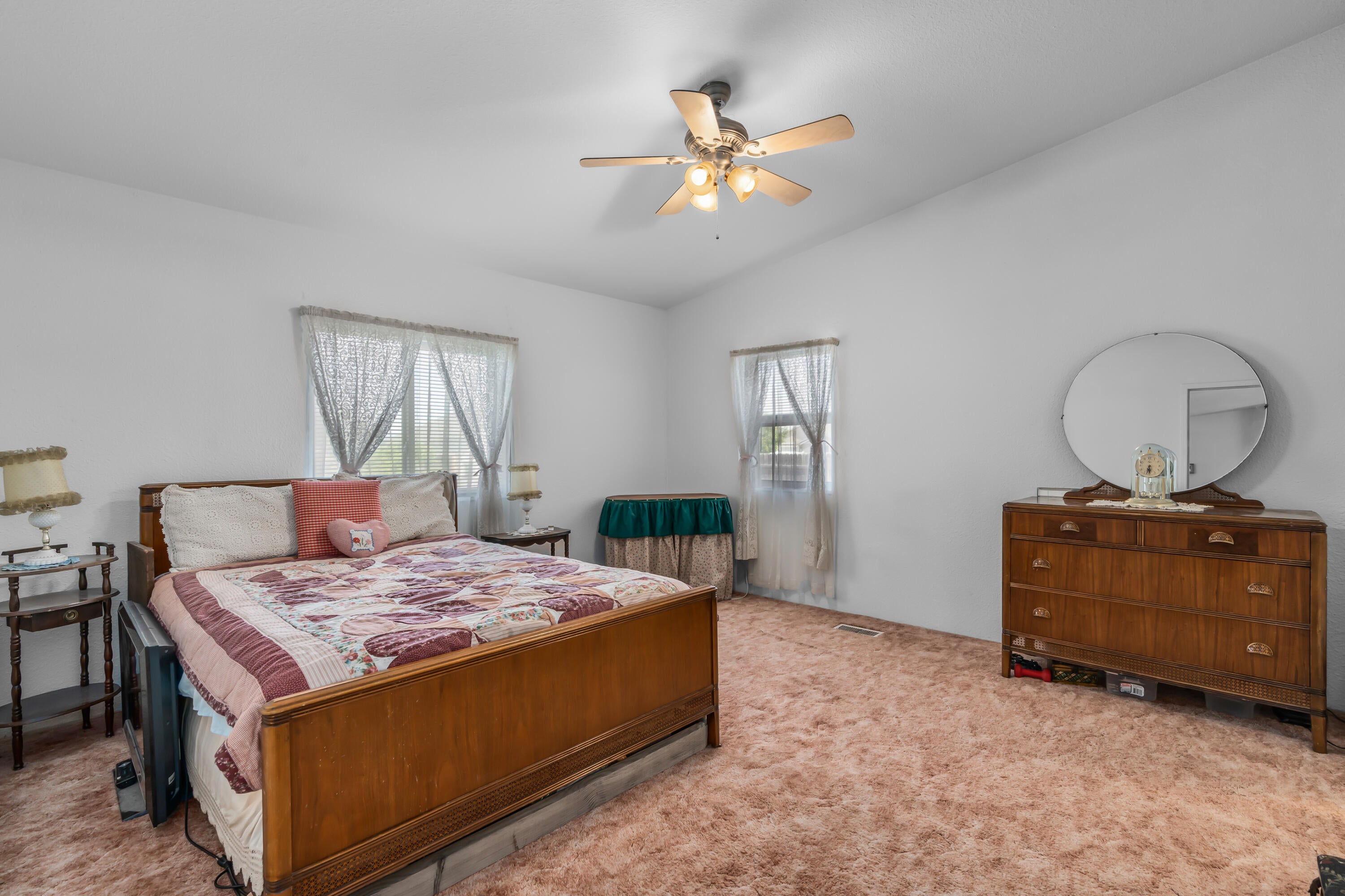 512 Center Ridge Drive Culver, OR 97734 - Photo 14 of 25 2023_05_30_512_center_ridge_dr_culver-13