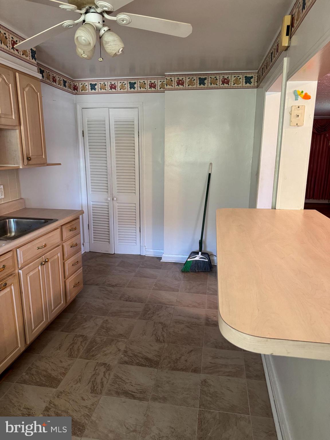 1525 Clairidge Road Baltimore, MD 21207 - Photo 8 of 44 Kitchen Pass-Through