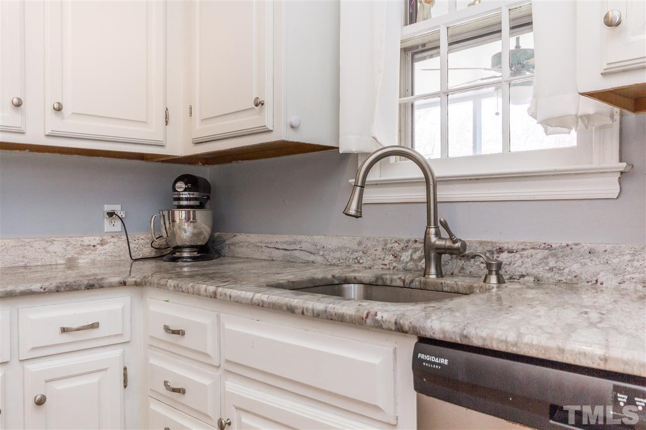 439 Ridgefield Road Chapel Hill, NC 27517 - Photo 11 of 25 Gallery Image 11