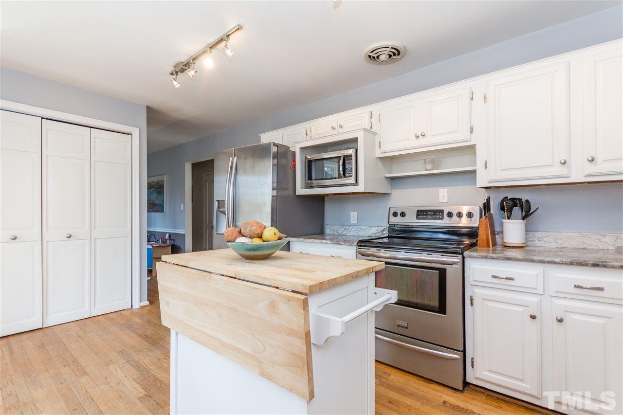 439 Ridgefield Road Chapel Hill, NC 27517 - Photo 10 of 25 Gallery Image 10
