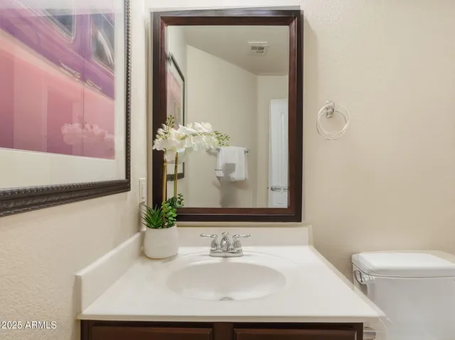 $2,500 | 17150 North 23rd Street, Unit 105, Phoenix, AZ 85022