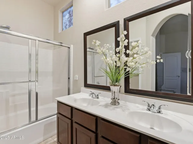 $2,500 | 17150 North 23rd Street, Unit 105, Phoenix, AZ 85022