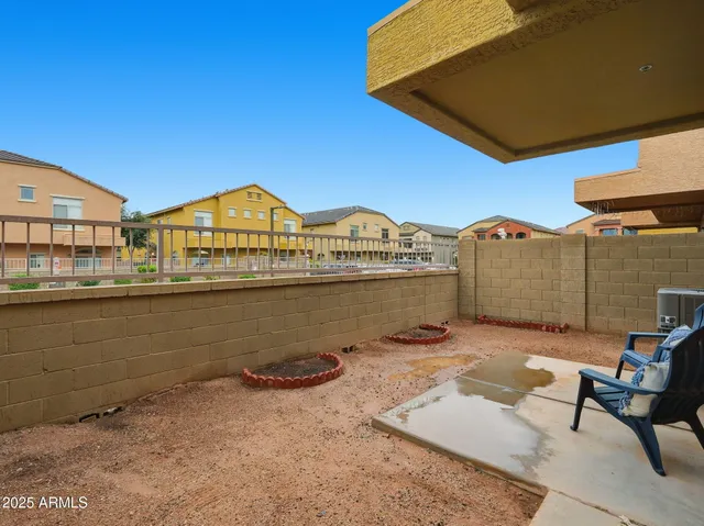 $2,500 | 17150 North 23rd Street, Unit 105, Phoenix, AZ 85022