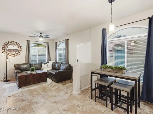 $2,500 | 17150 North 23rd Street, Unit 105, Phoenix, AZ 85022