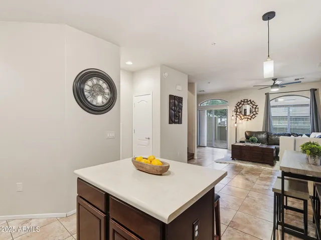 $2,500 | 17150 North 23rd Street, Unit 105, Phoenix, AZ 85022