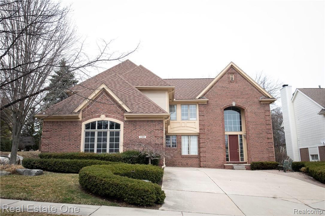1305 Kentfield Drive Rochester, MI 48307 - Photo 2 of 38 CKR_1305Kirkfield_6617.jpg