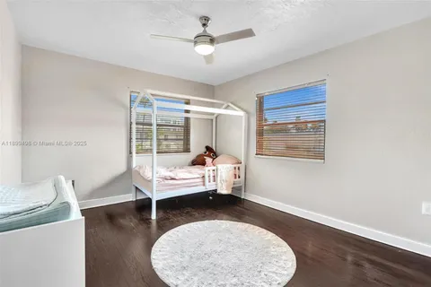 a view of entryway with a front door