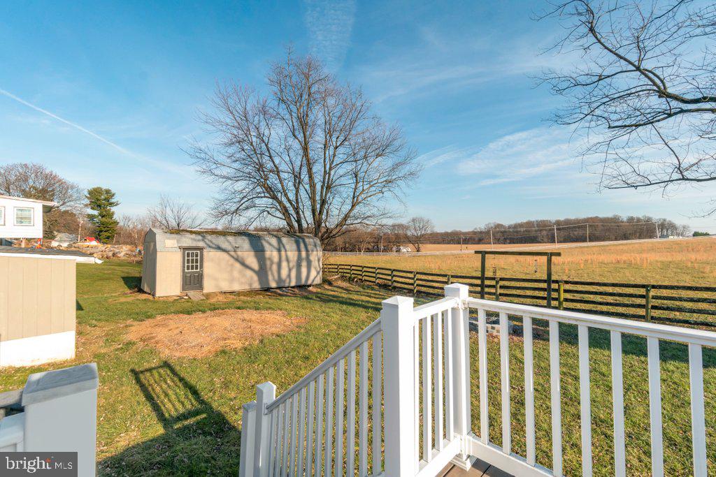 711 Ridge Road Mount Airy, MD 21771 - Photo 44 of 47 a view of a building with wooden fence