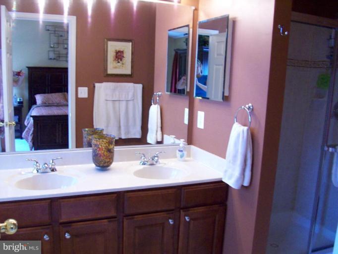 5035 Leasdale Road Rosedale, MD 21237 - Photo 16 of 22 Bath #1