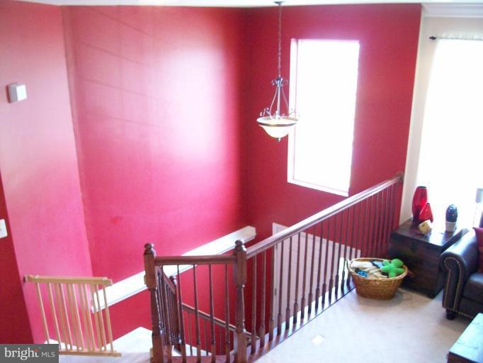 5035 Leasdale Road Rosedale, MD 21237 - Photo 18 of 22 Entrance / Foyer