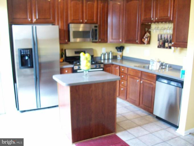 5035 Leasdale Road Rosedale, MD 21237 - Photo 2 of 22 Kitchen