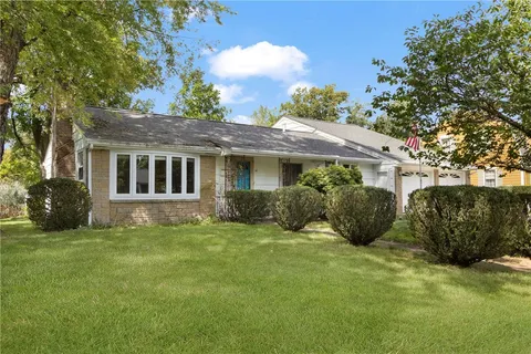 $649,900 | 14 Plymouth Drive, Barrington, RI 02806