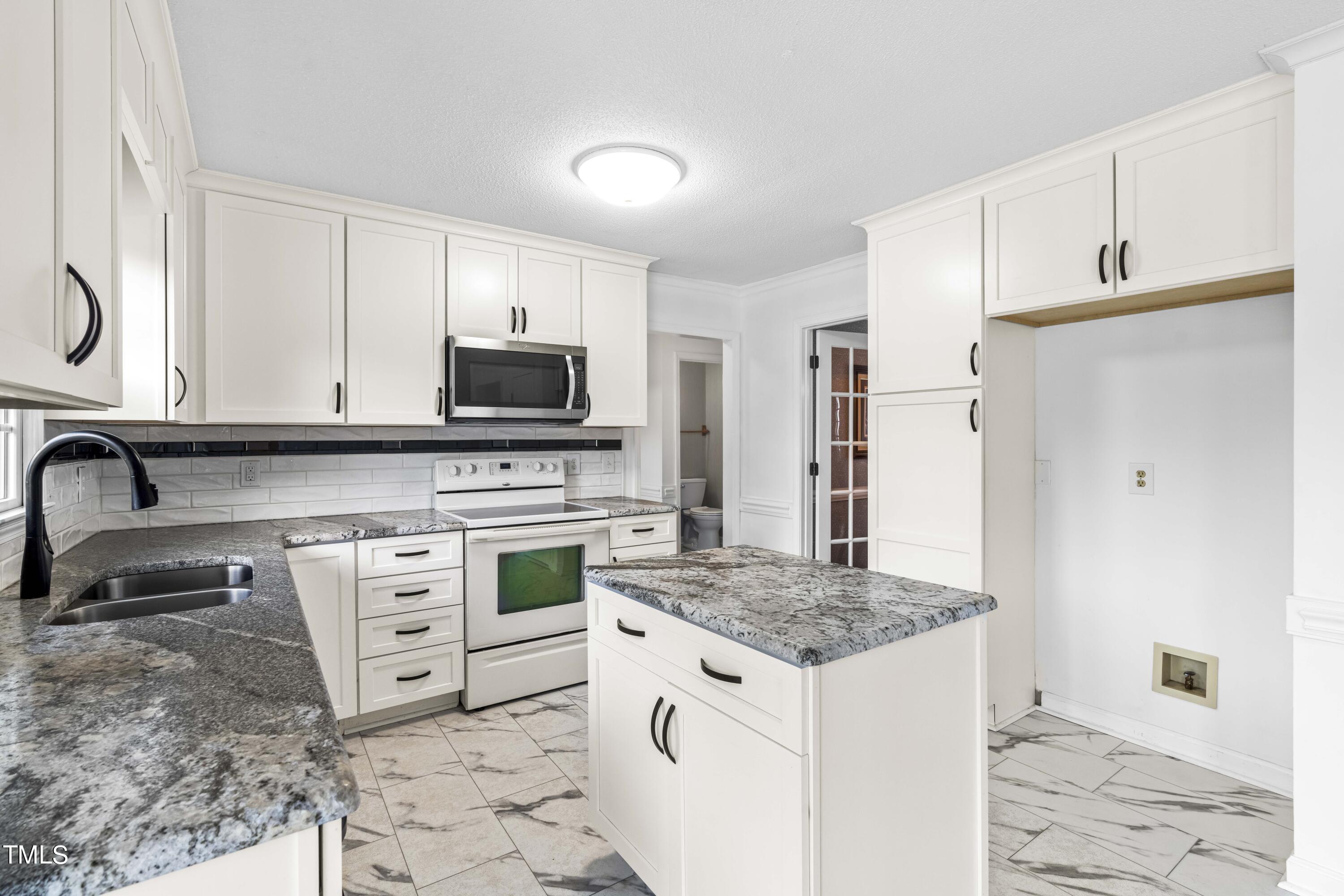 1500 Ramson Court Raleigh, NC 27603 - Photo 11 of 47 DSC02174