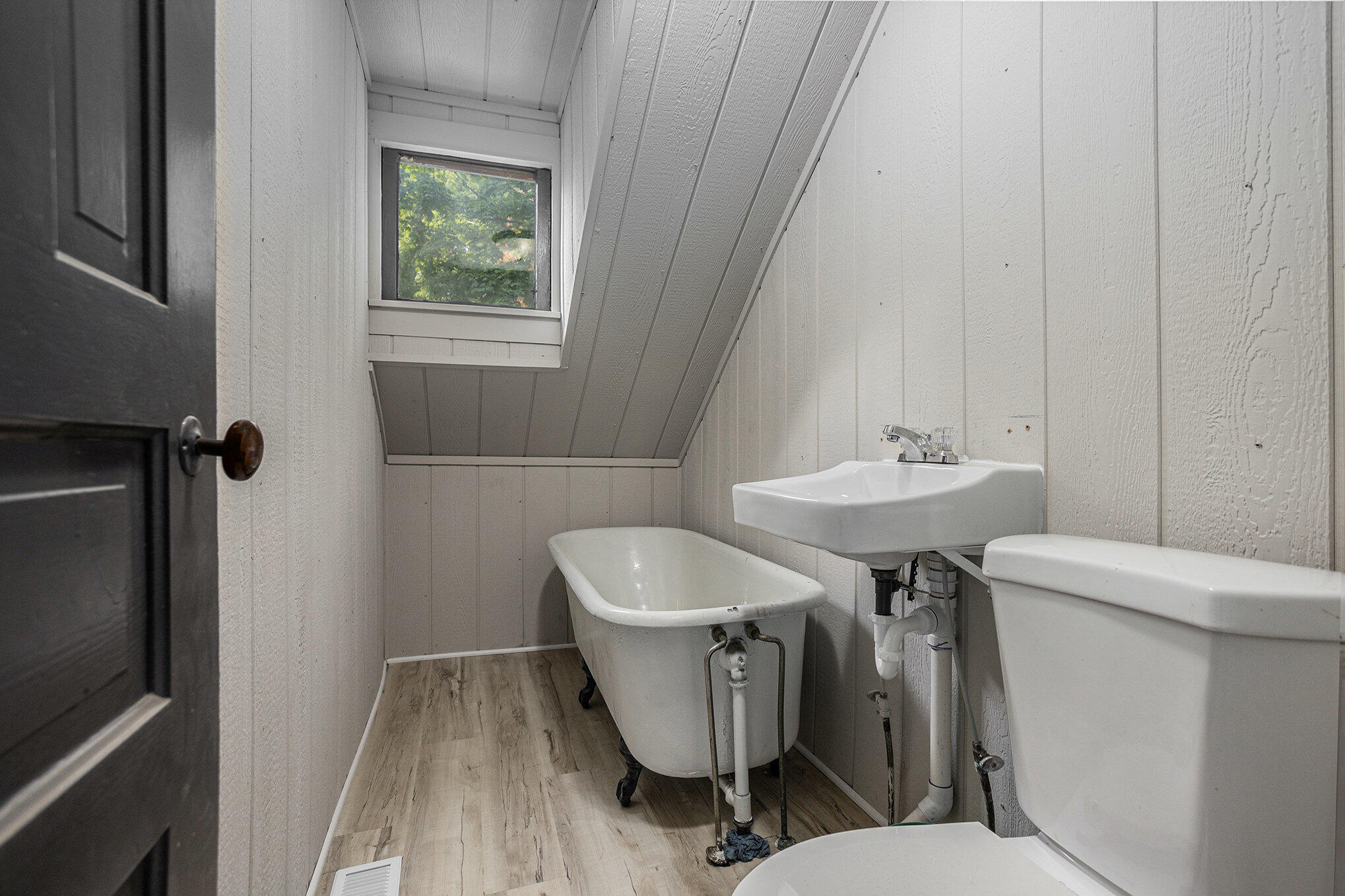 240 4th Avenue Three Rivers, MI 49093 - Photo 18 of 20 017_581a5789_298