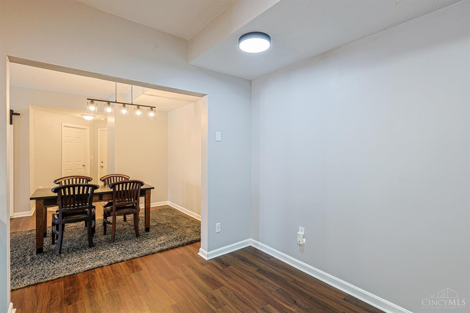 835 Neeb Road, Unit 6 Cincinnati, OH 45233 - Photo 16 of 35 Gallery Image 16
