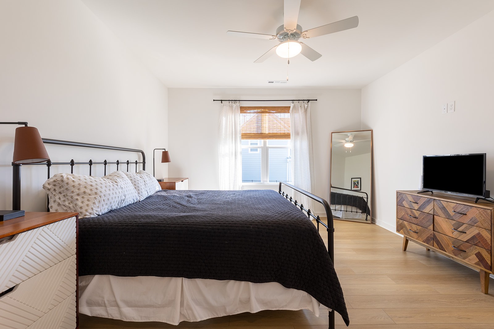 2000 Farm Street Mount Juliet, TN 37122 - Photo 15 of 34 a bedroom with a bed and a flat screen tv