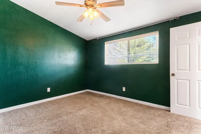 a view of empty room with window