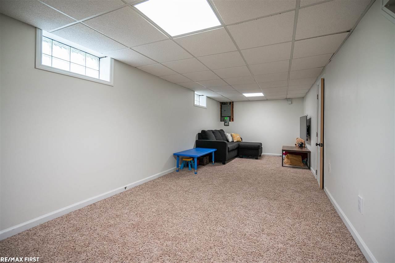 1210 Harvard Road Berkley, MI 48072 - Photo 20 of 33 50045888-19.JPG