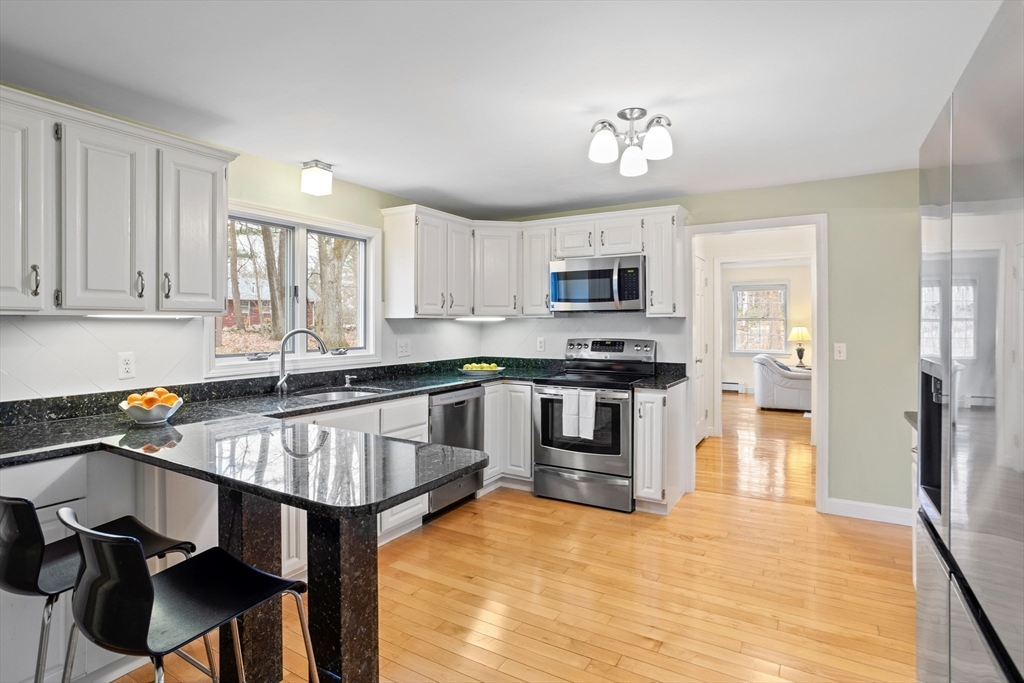 28 Revolutionary Road Acton, MA 01720 - Photo 6 of 41 Gallery Image 6
