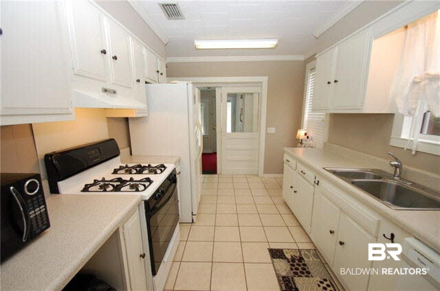 1830 Conti Street Mobile, AL 36606 - Photo 8 of 34
