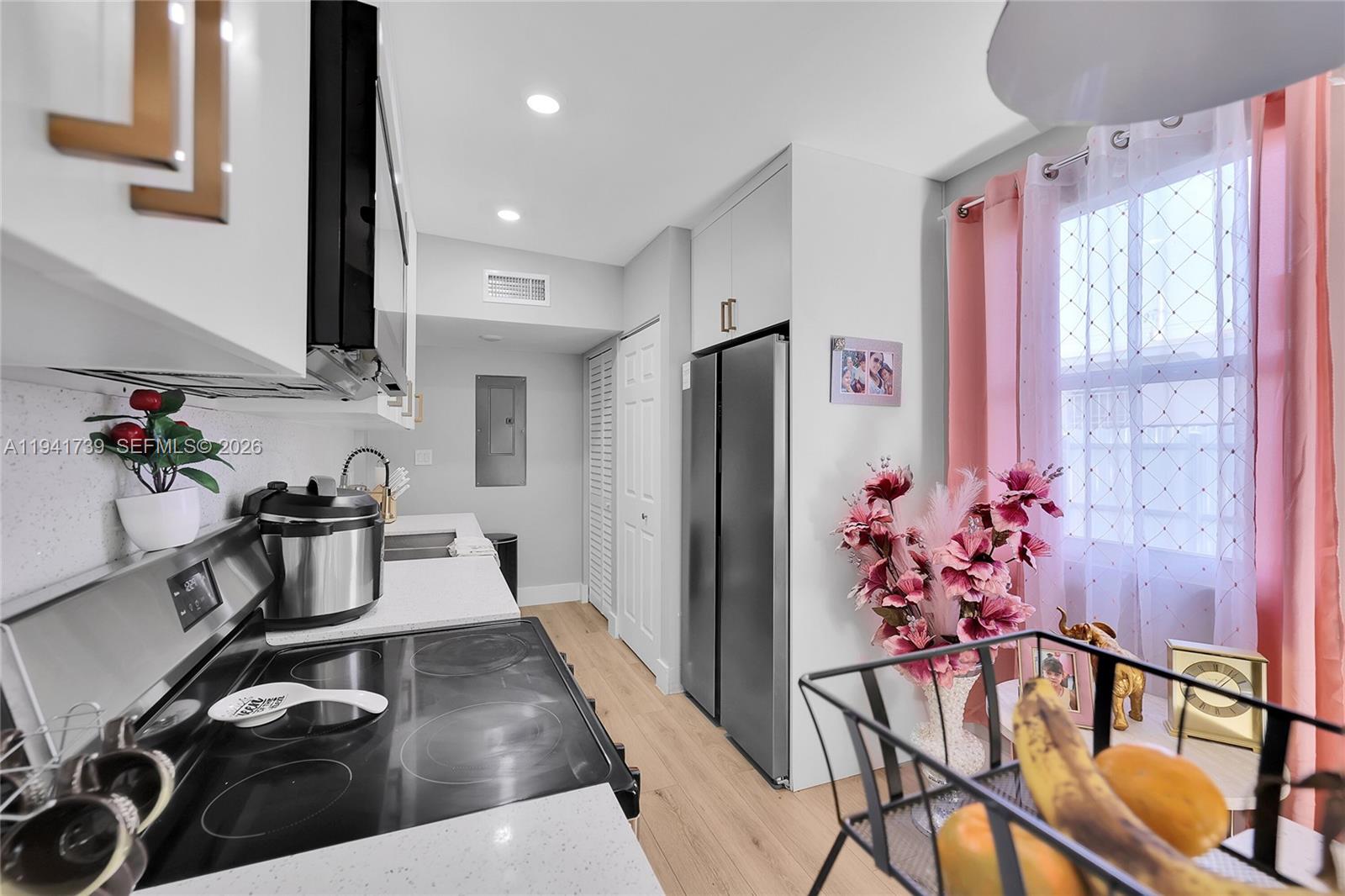 3520 Southwest 88th Place, Unit 2 Miami, FL 33165 - Photo 6 of 38