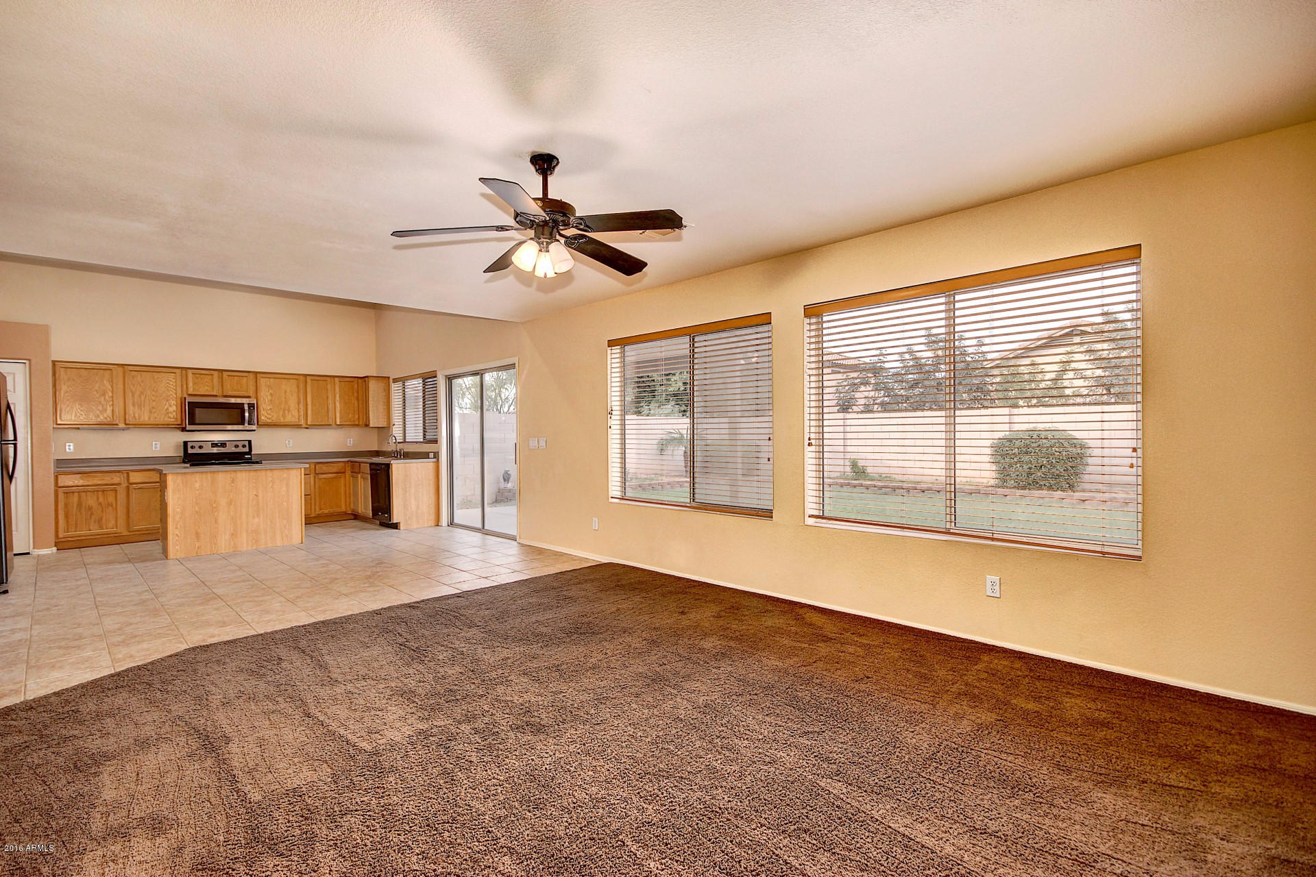 886 West Bruce Avenue Gilbert, AZ 85233 - Photo 11 of 30 Bruce (19)
