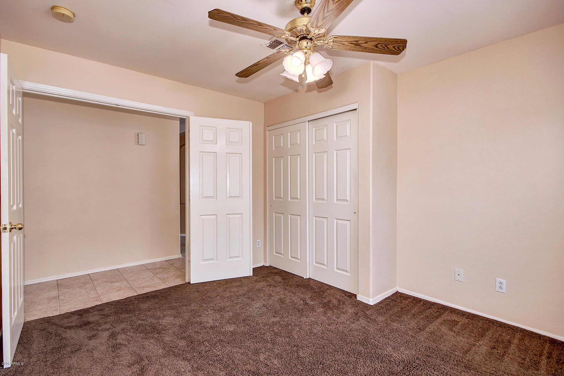 886 West Bruce Avenue Gilbert, AZ 85233 - Photo 13 of 30 Bruce (21)
