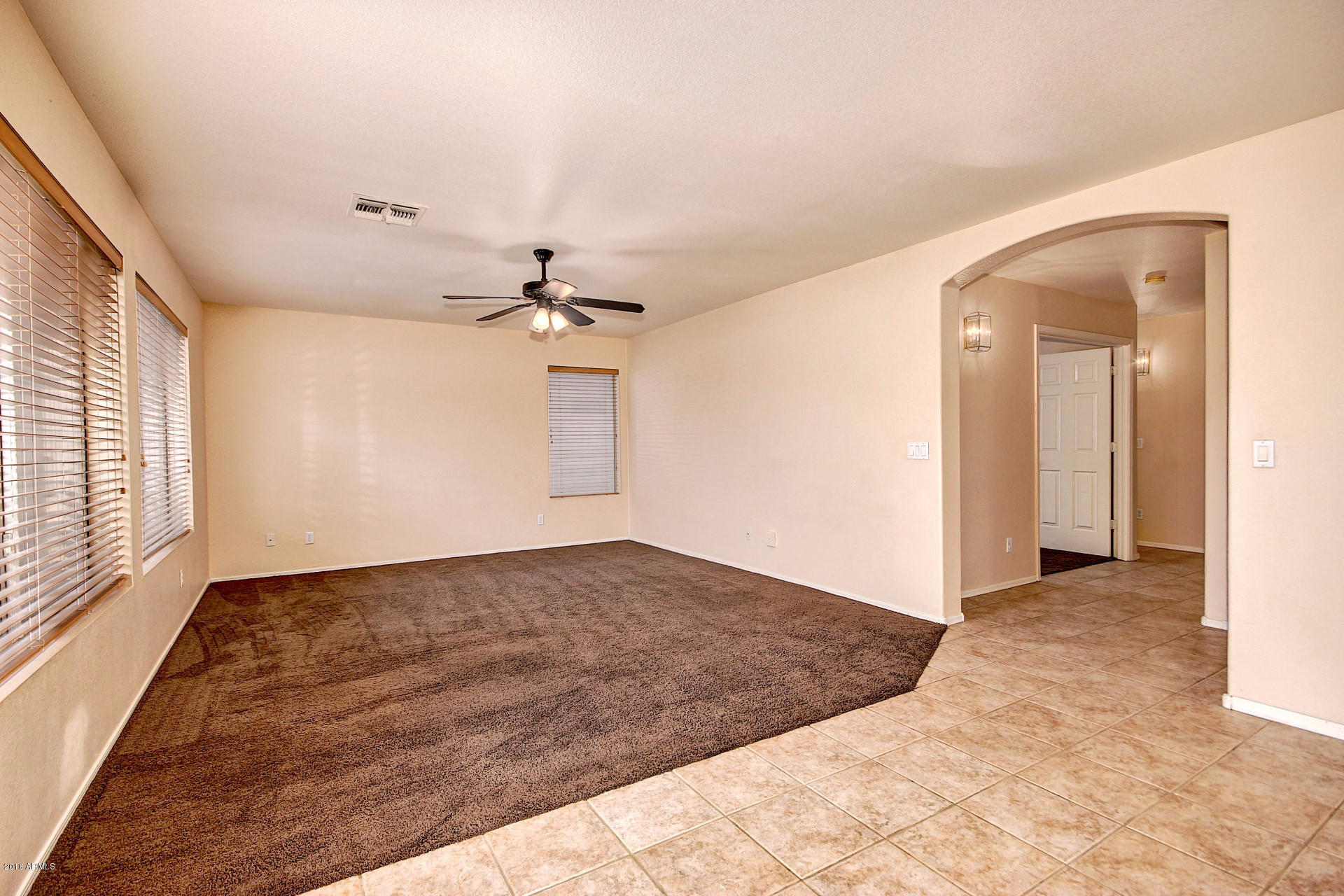 886 West Bruce Avenue Gilbert, AZ 85233 - Photo 10 of 30 Bruce (18)