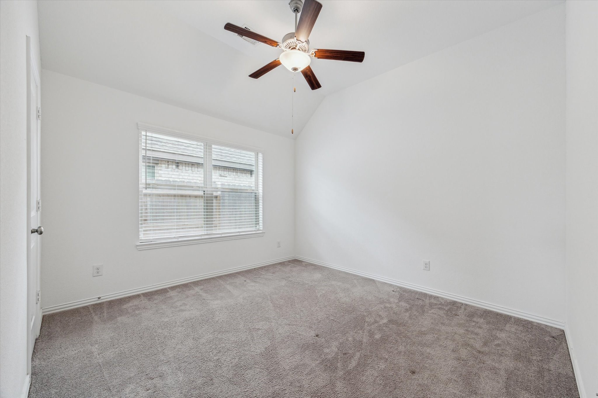 4838 Albany Ridge Lane Rosharon, TX 77583 - Photo 16 of 32