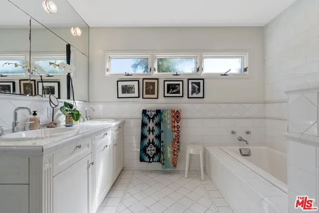 $2,149,000 | 11806 Bellagio Road, Los Angeles, CA 90049