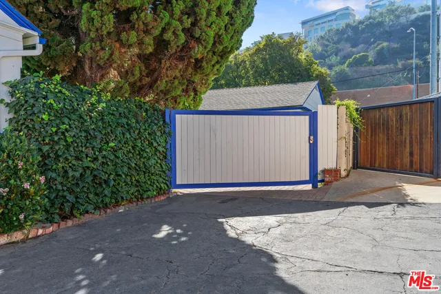 $2,149,000 | 11806 Bellagio Road, Los Angeles, CA 90049