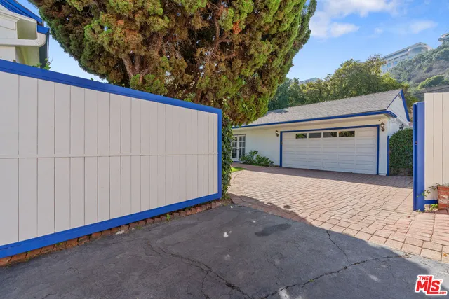 $2,149,000 | 11806 Bellagio Road, Los Angeles, CA 90049