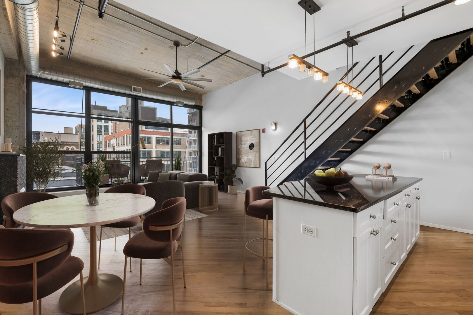 843 West Adams Street, Unit 711 Chicago, IL 60607 - Photo 8 of 17