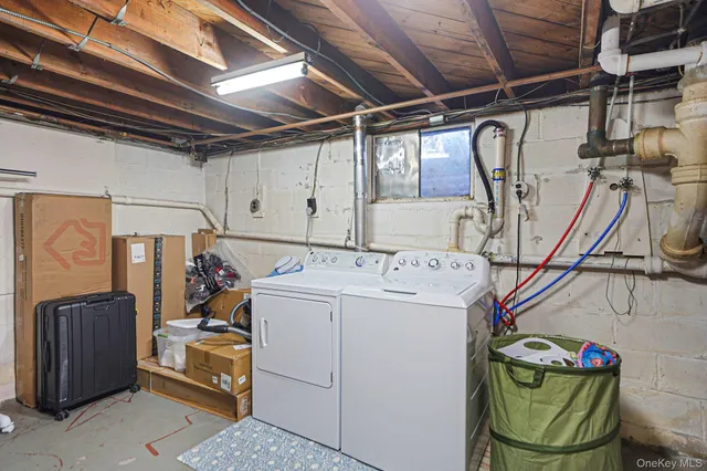 $719,999 | 53 Canterbury Lane, North Babylon, NY 11703