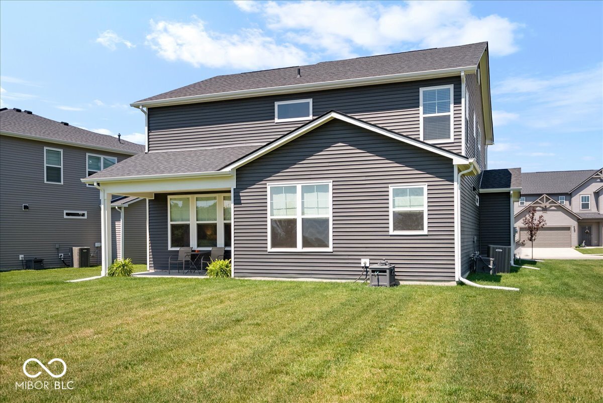 6915 Seabiscuit Road Whitestown, IN 46075 - Photo 30 of 41